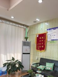 -苗医生专业祛痘·皮肤管理