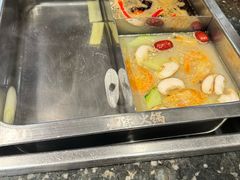 -重庆九记老火锅(广场店)