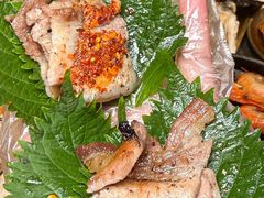 -铭牛烧肉·和牛海鲜自助(高新月牙湖店)