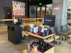 -星巴克臻选(济南万达店)
