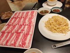 -鲜入唯煮·港式海鲜牛肉火锅(金宝街店)