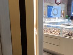 -华夏典当行(龙德广场店)