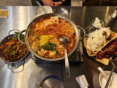 部队火锅-富乐满韩国正宗炸鸡韩国料理(虹泉路店)