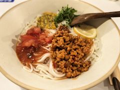 -粉八·云南米线·建水烧烤(常熟路店)