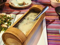 -香巴拉云南餐厅(华莱坞店)