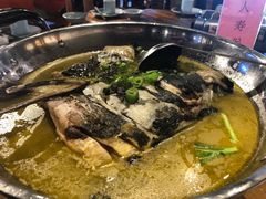 -洋沙湖湖色生鲜主题餐厅