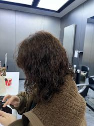 -米可造型烫发染发