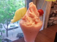 草莓冰沙-上岛咖啡(华源四里店)