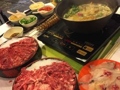 -鲜入围煮花胶鸡海鲜火锅