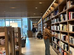 -茑屋书店(天目里店)