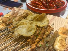 -老街烧烤大排档·地道湖北菜·龙虾馆(汉口火车站店)
