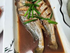 -宾朋海鲜饭庄(兴海路店)