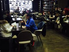 -钟书阁(松江泰晤士小镇店)