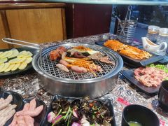 -啊美丽炭火烤肉(滑翔一店)
