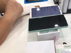 -荣耀授权专卖店(黄浦浙江中路店)