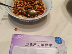 -楚山晓·湖北菜(武汉光谷K11店)