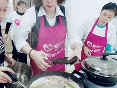 -爱月宝月嫂·育儿嫂(哈尔滨总店)