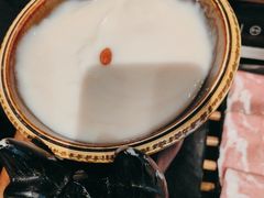 -老牌坊云南鱼豆花火锅(哈西万达店)