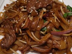 干炒牛河-喜粤8号(四海唐人街店)
