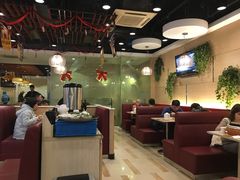 卡座-粤仔湾砂锅粥(广益哥伦布店)
