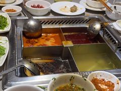 -海底捞火锅(新松江路店)