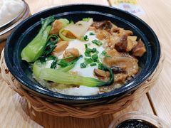 香菇滑鸡煲仔饭-荔银肠粉·非遗手藝(夫子庙店)