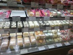 零售区-红宝石·鲜奶小方(莘庄龙之梦店)