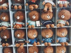 -LINE FRIENDS Garosu-gil Flagship Store
