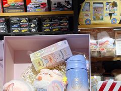 -九木杂物社(新奥购物中心店)
