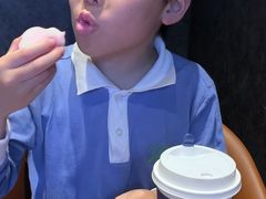 -瑞幸咖啡(皇岗村广场中庭店)