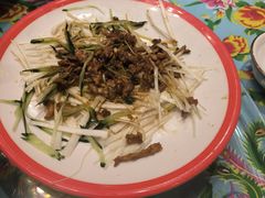 -闯关东东北农家菜(崂山石老人店)