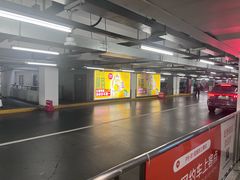 -上海虹桥站-P9停车场