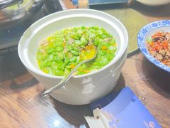 -洋沙湖湖色生鲜主题餐厅