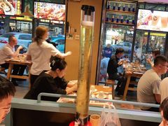 大堂-木屋烧烤(万德庄店)