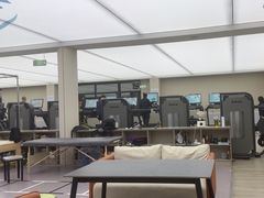 -鲸灵公元游泳中心
