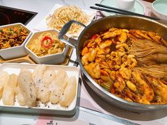 -黄记煌三汁焖锅(新佳丽江汉路店)