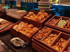 -怡聚轩全日制自助餐厅(大中华喜来登酒店)