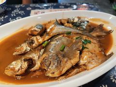 酱炖杂鱼-旺角小渔村(二马路店)