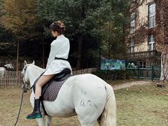 -梦娜斯庄园