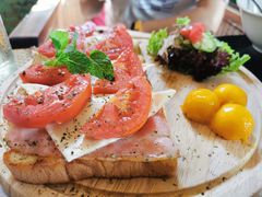 -Fresh Fruit Factory - Fruit Cuisine Restaurant