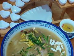 -香麒园·过桥米线·南湖雅宴