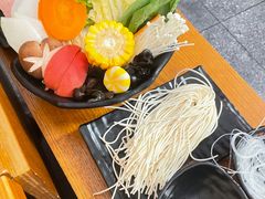 -呷哺呷哺(凯旋广场店)