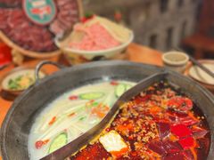 -周小明火锅(黑金冠社区店)