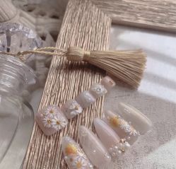 -雪儿·YuKi美甲美睫皮肤管理Salon