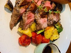 -JINNS锦时 steak&pizza(浸信会礼拜堂旧址店)