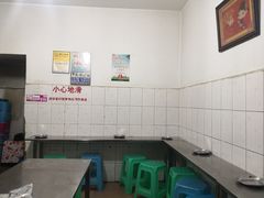 -文山荷鲜居(翠湖店)