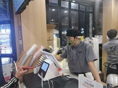 -霸王茶姬(南强街店)