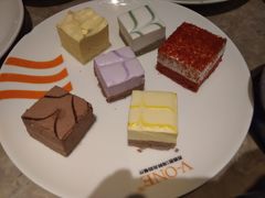 -V-ONE西雅图海鲜自助餐厅(仓山万达广场店)