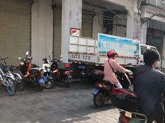 -海口骑楼小吃街