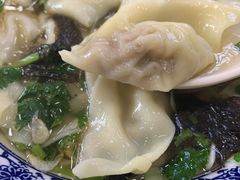 -吕氏馄饨包子大排档